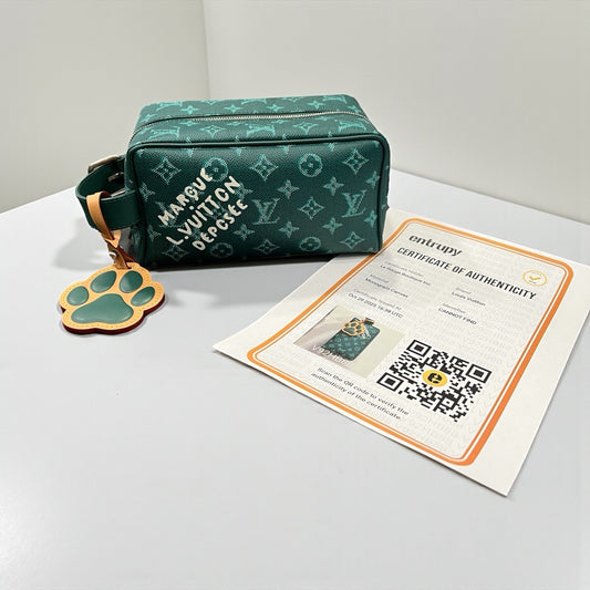Louis Vuitton Locker Dopp Kit G71 Limited Edition With Authenticity