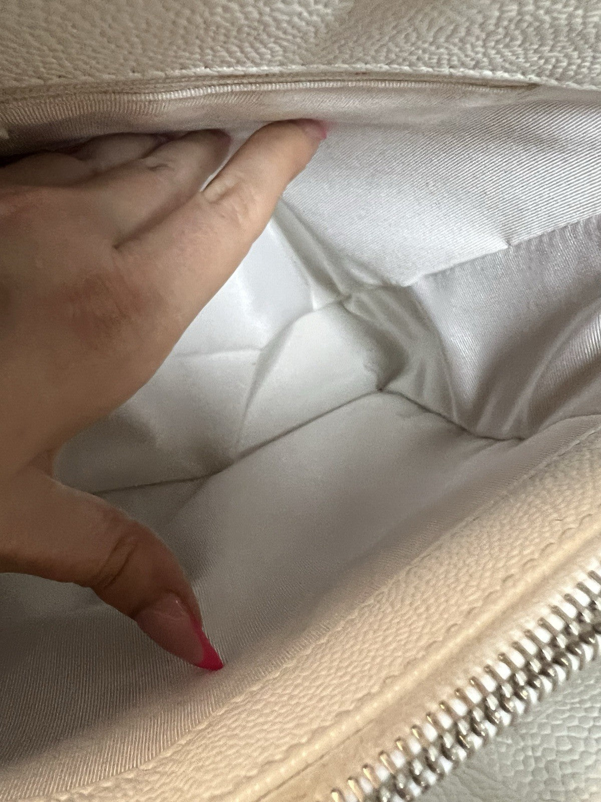 Chanel Caviar Quilted Grand Shopping Tote GST White W/Authenticity