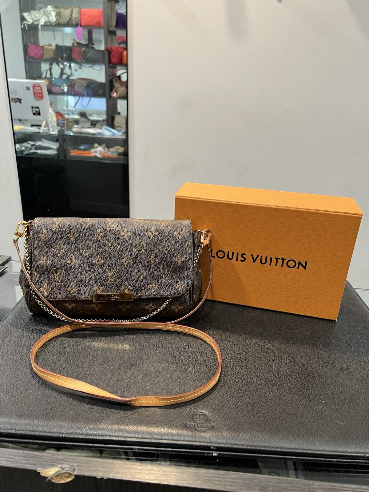 Louis Vuitton Monogram Canvas Favorite MM With Authenticity & Box