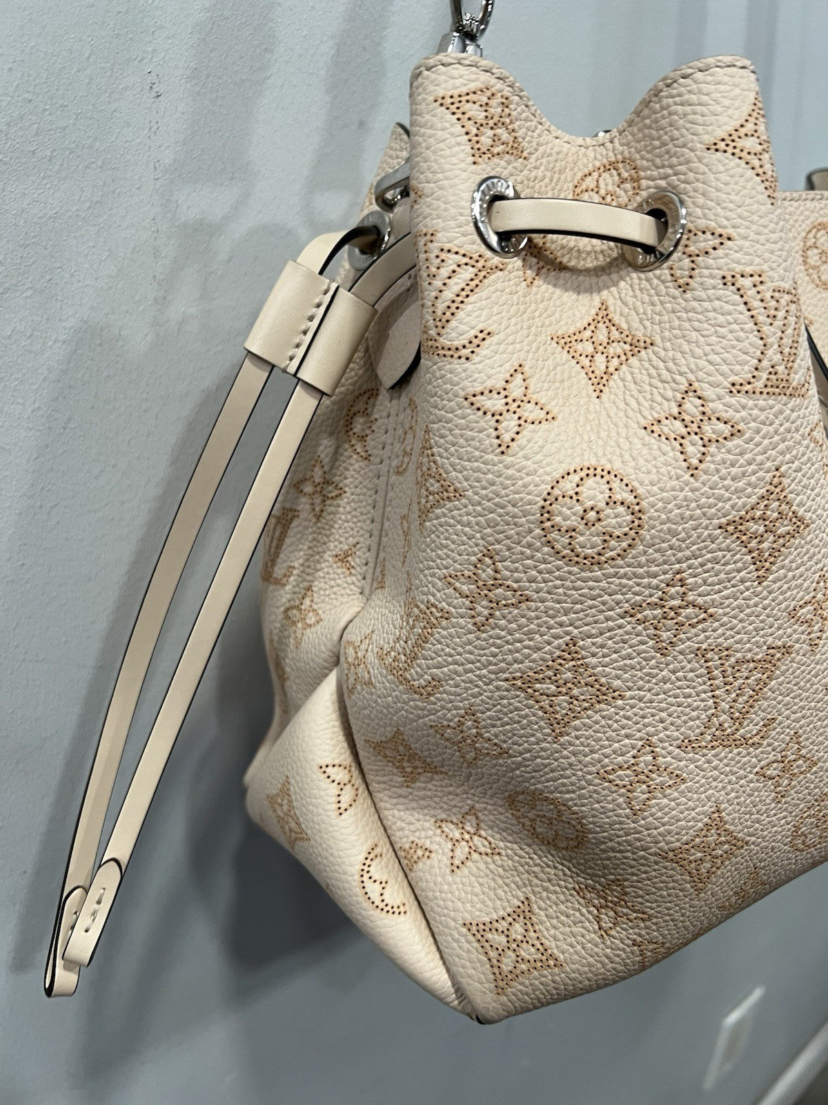 Louis Vuitton Mahina Leather Bella Tote With Authenticity Retail $5300