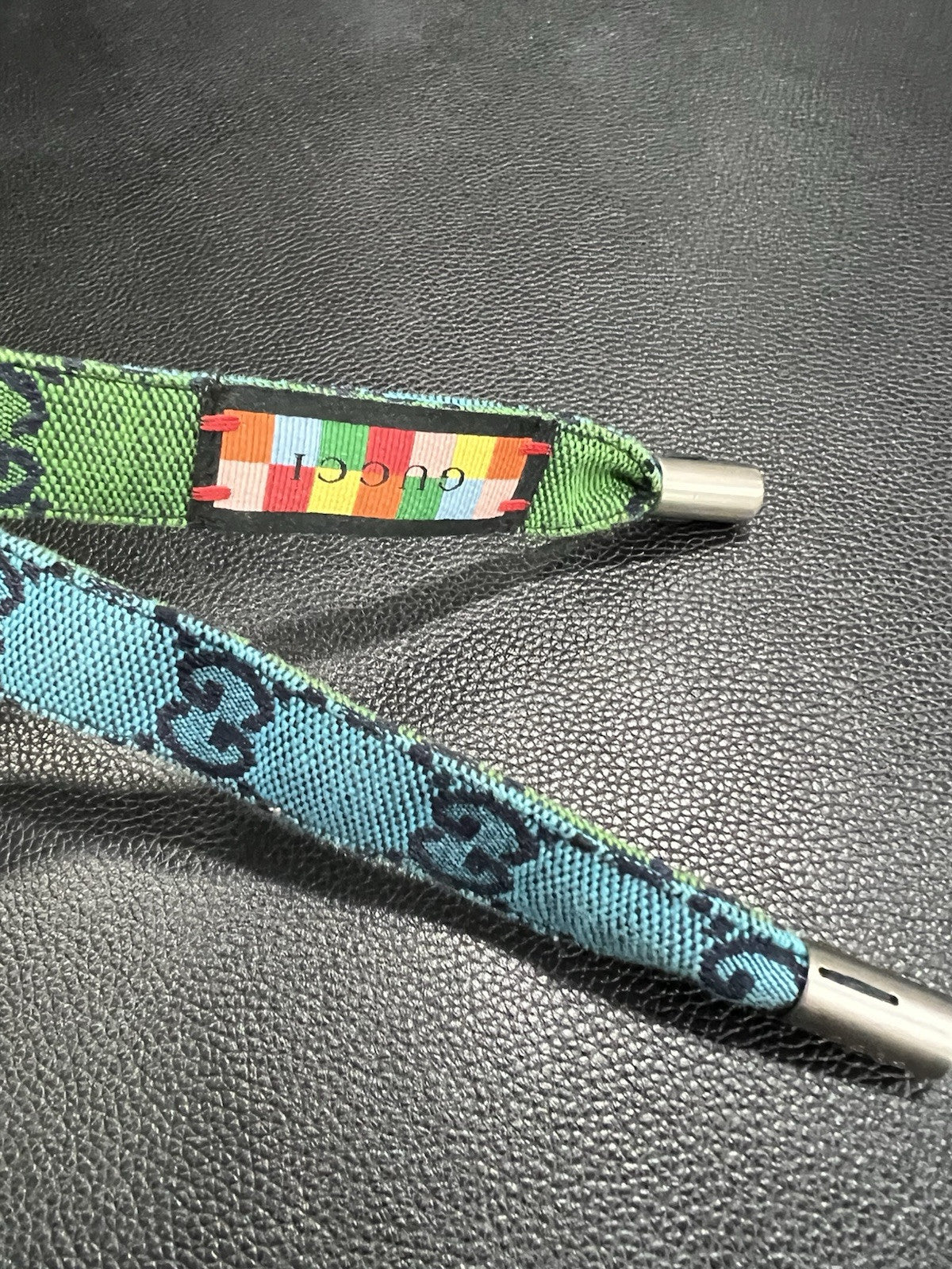 Gucci Reversible Multicolor Bucket Hat Size M WIth Box Retail $650